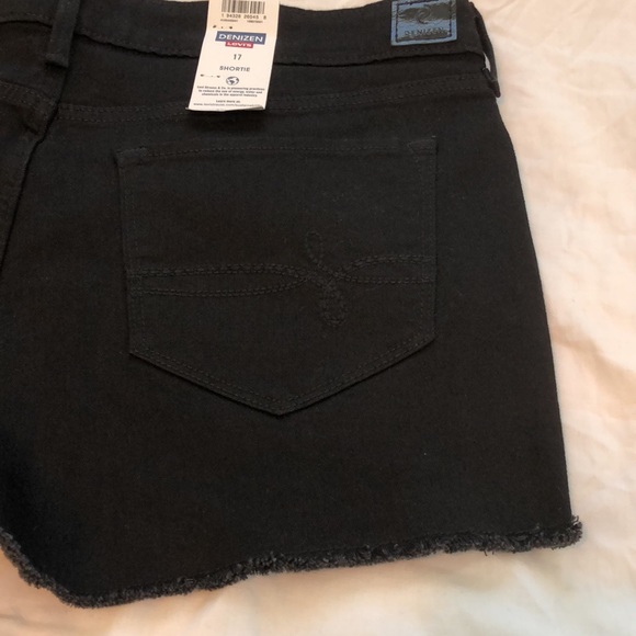 Denizen from Levi’s black Jean shorts - Picture 6 of 8